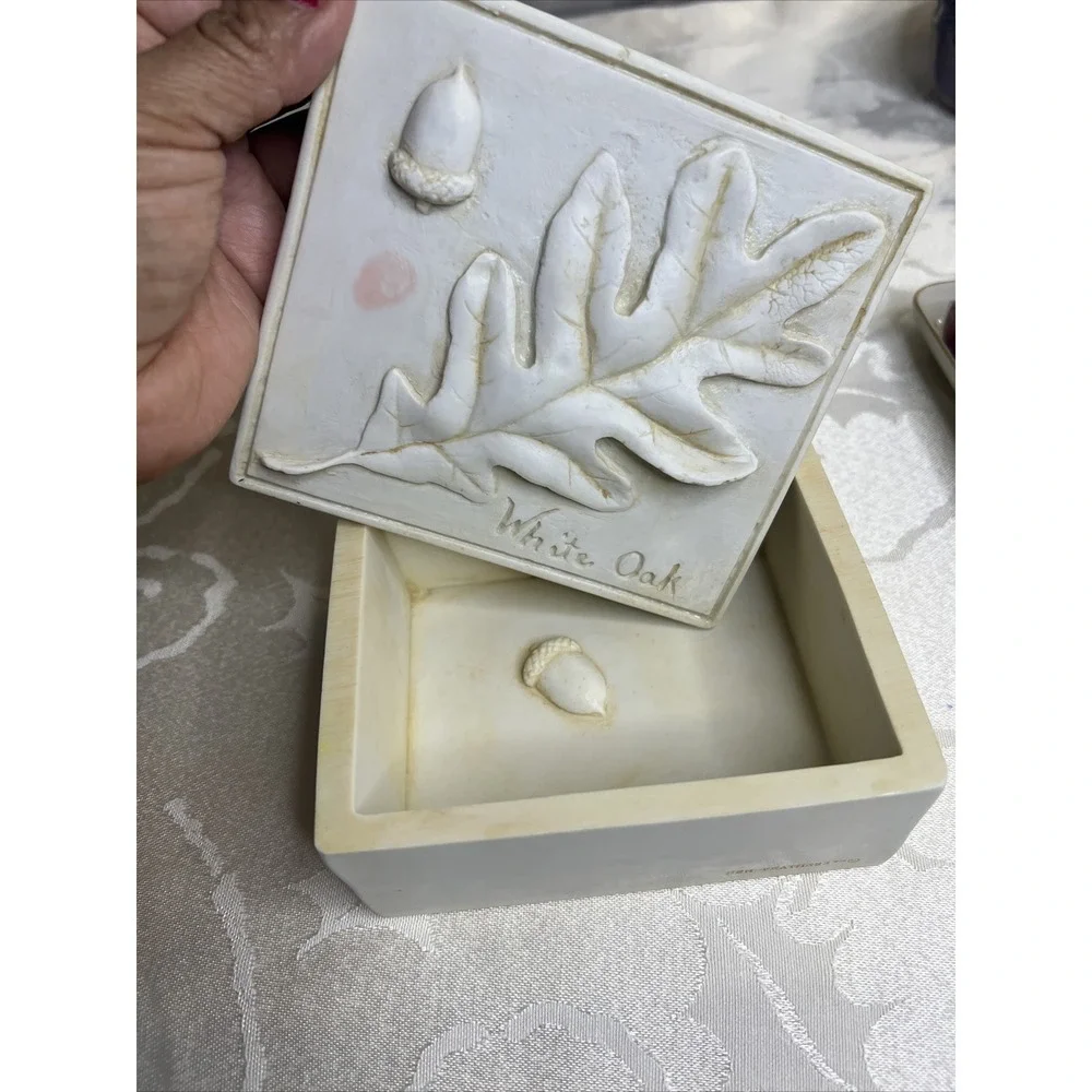 White Oak Cast Metal 5 X 4.5 X 2